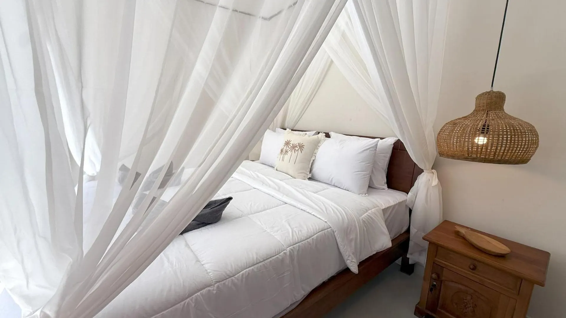 Villa Kas Legian Seminyak - 6 Bedroom Villa